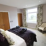 View Luxury With Ullswater View & 2 Ground Floor Bedrooms Ideal For 2 Families *