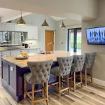 Nyaraló View Luxury With Ullswater View & 2 Ground Floor Bedrooms Ideal For 2 Families Watermillock