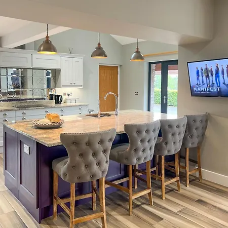 Tatil Evi View Luxury With Ullswater View & 2 Ground Floor Bedrooms Ideal For 2 Families Watermillock