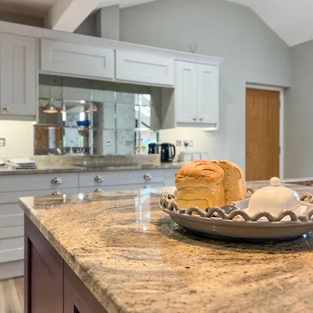 Hébergement de vacances View Luxury With Ullswater View & 2 Ground Floor Bedrooms Ideal For 2 Families Watermillock