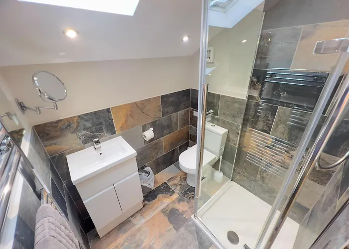 View Luxury With Ullswater View & 2 Ground Floor Bedrooms Ideal For 2 Families بيت للعطل *