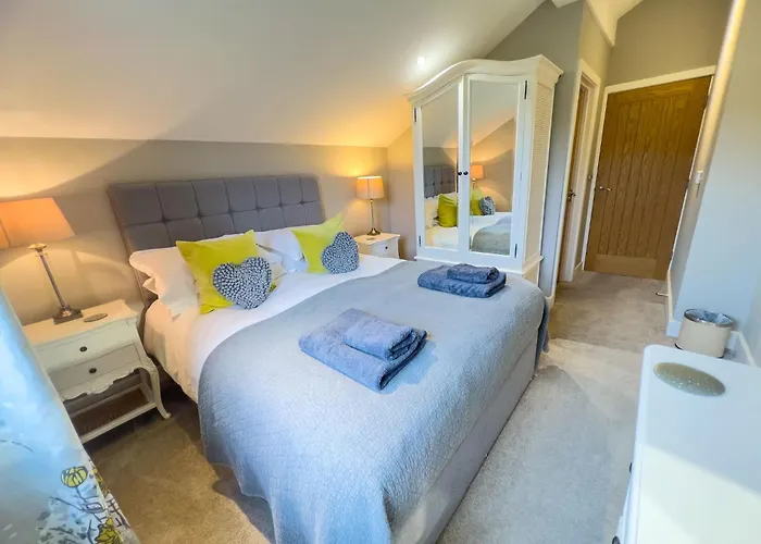 View Luxury With Ullswater View & 2 Ground Floor Bedrooms Ideal For 2 Families بيت للعطل