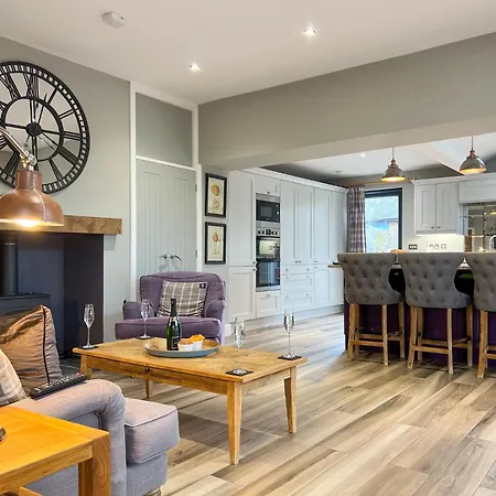Vakantiehuis View Luxury With Ullswater View & 2 Ground Floor Bedrooms Ideal For 2 Families
